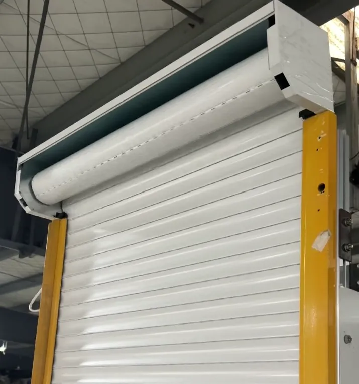 Rolling shutter door interlocked tube rolling forming machine